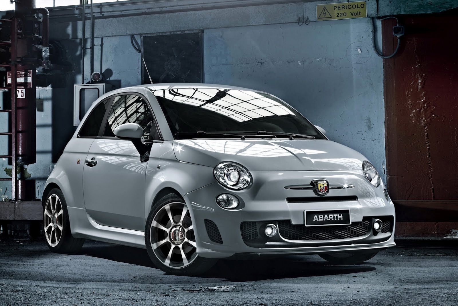 Fiat Abarth 595 Competizione Price, Review, Specifications